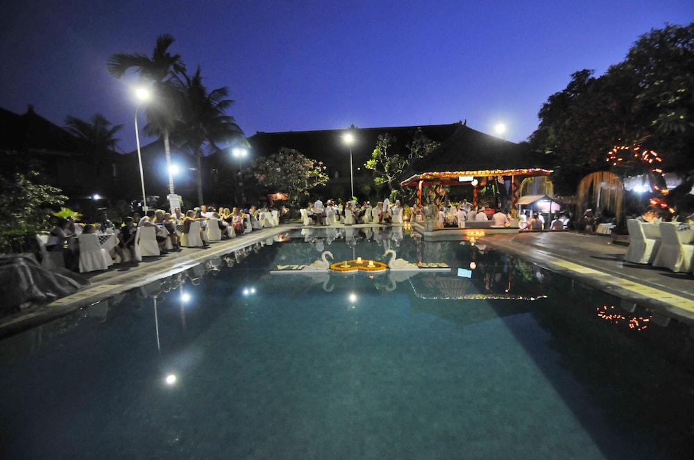 Satriya Hotel 3*