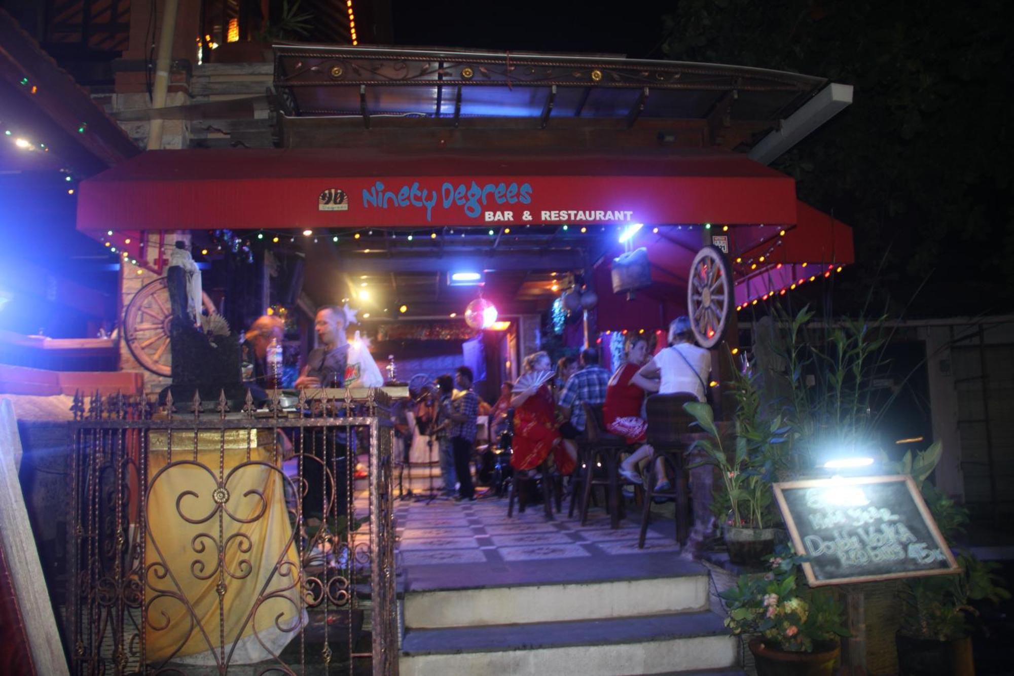 Hotel Satriya 3*