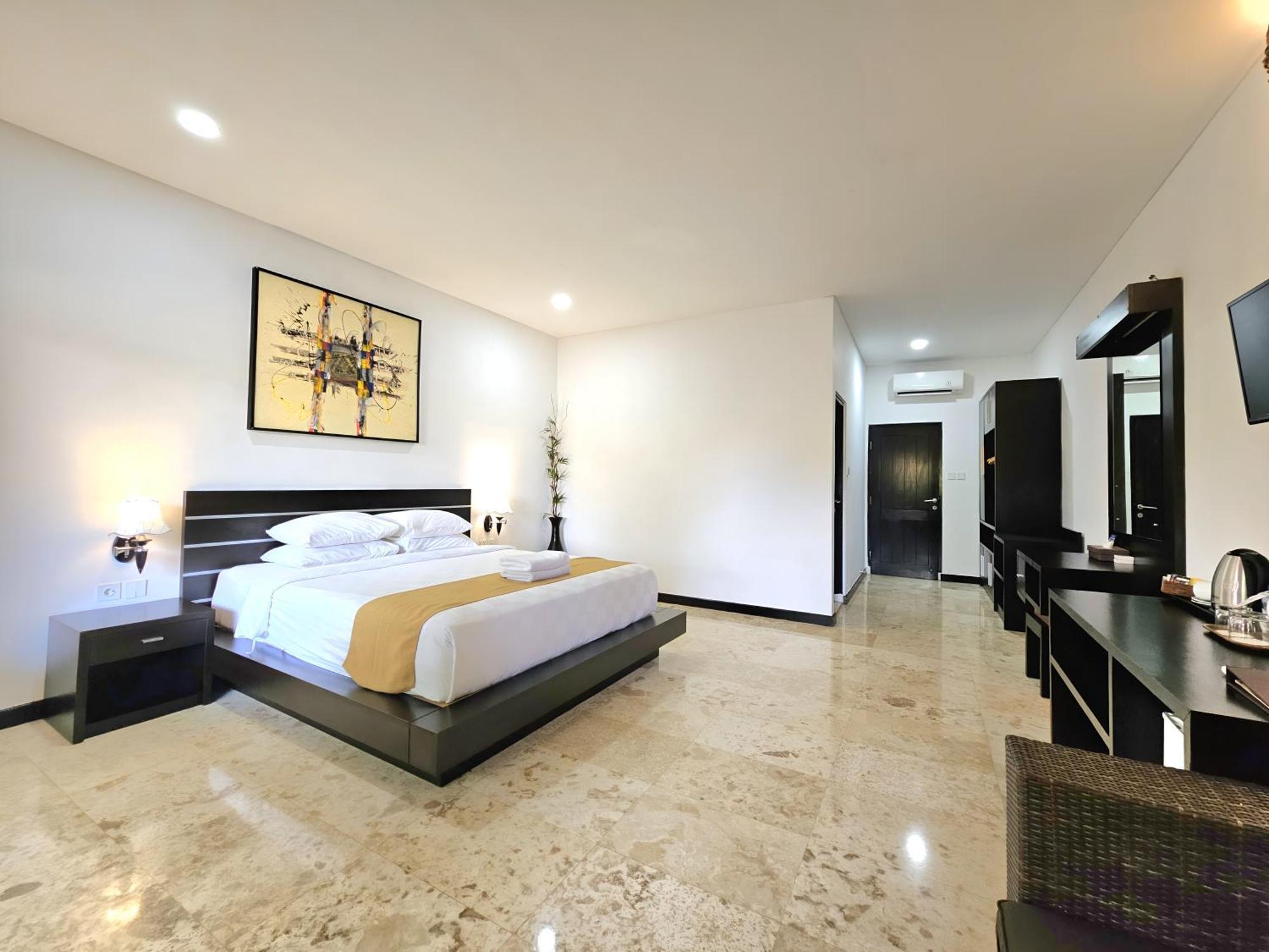 Satriya Hotel 3*